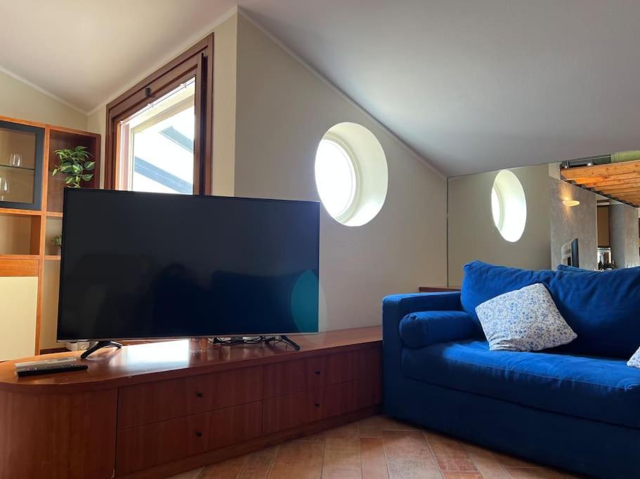 Appartement Attico In Piazza Matteotti à Desenzano del Garda Extérieur photo