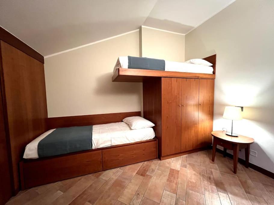 Appartement Attico In Piazza Matteotti à Desenzano del Garda Extérieur photo