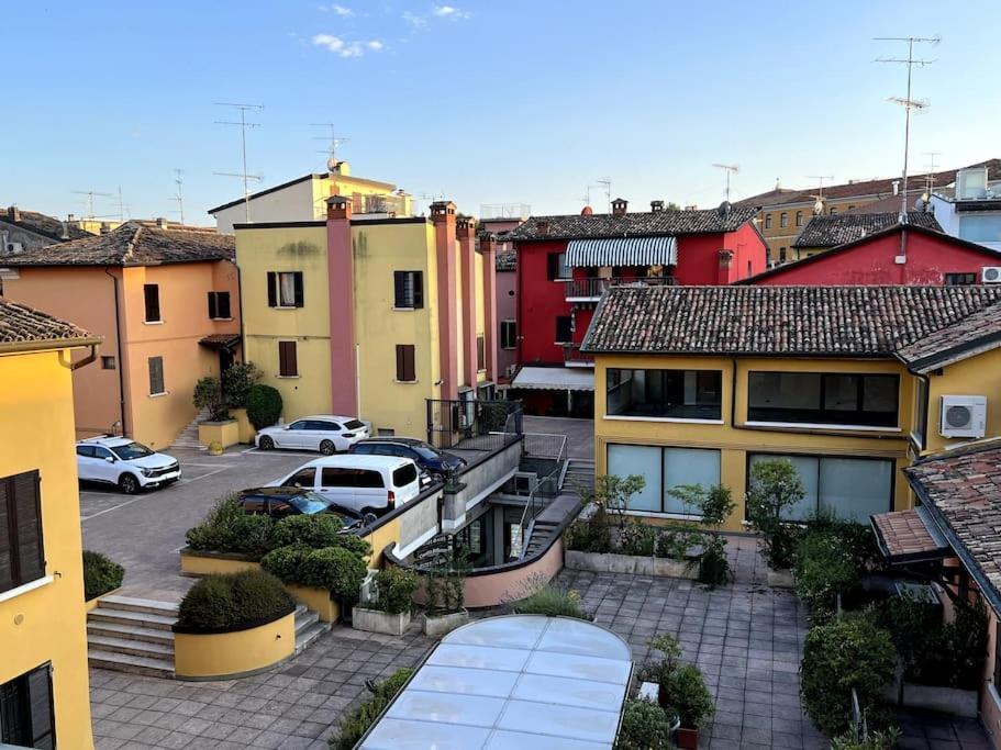 Appartement Attico In Piazza Matteotti à Desenzano del Garda Extérieur photo